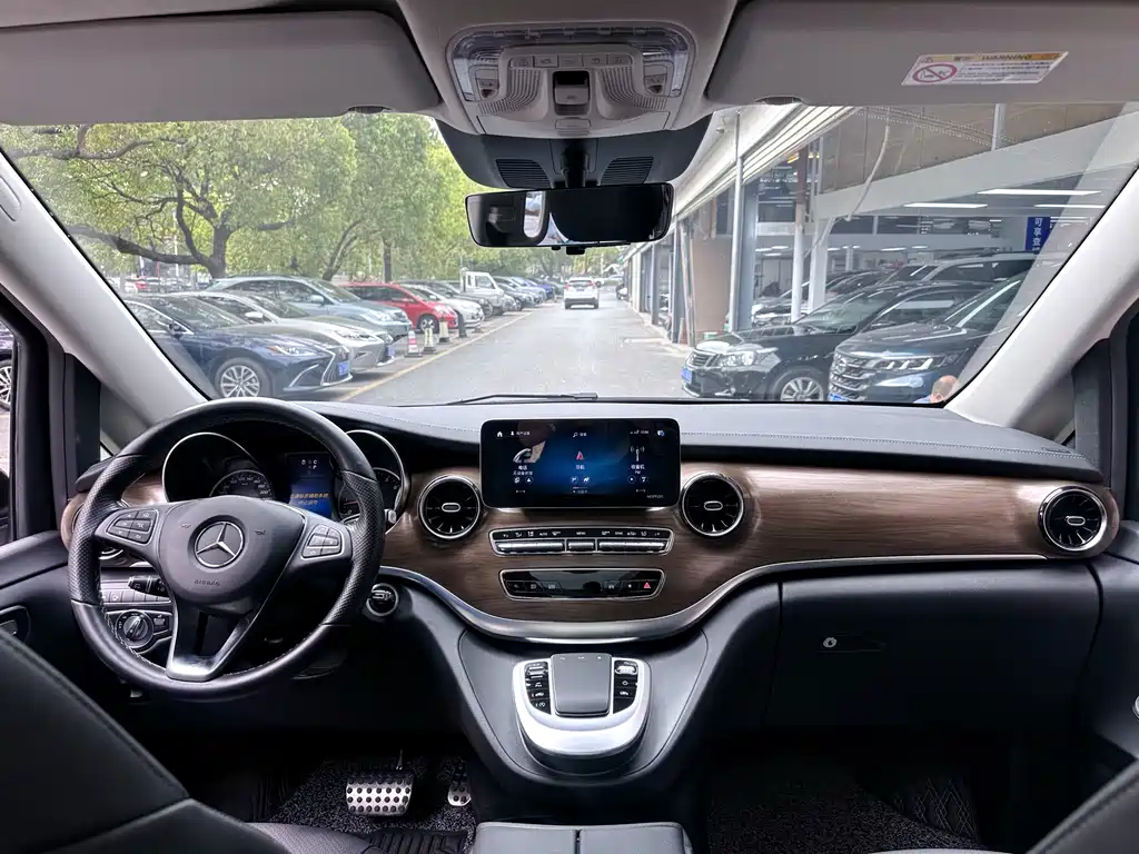 Mercedes-Benz Mercedes-Benz V-Class 2021 V 260 L Long Wheelbase Luxury Edition 2022 - thumbnail 17