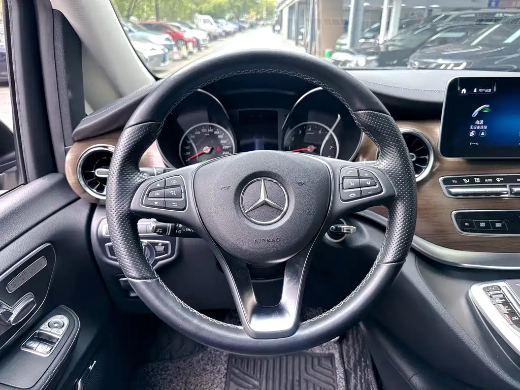 Mercedes-Benz Mercedes-Benz V-Class 2021 V 260 L Long Wheelbase Luxury Edition 2022 - thumbnail 18