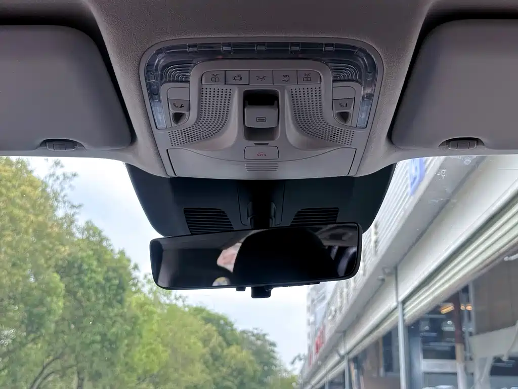 Mercedes-Benz Mercedes-Benz V-Class 2021 V 260 L Long Wheelbase Luxury Edition 2022 - thumbnail 28