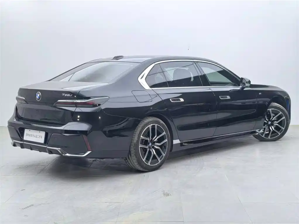 BMW BMW 7 Series 2023 735Li M Sport Package 2024 - thumbnail 4