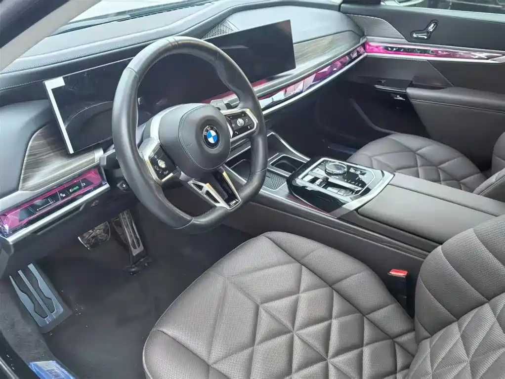 BMW BMW 7 Series 2023 735Li M Sport Package 2024 - thumbnail 8