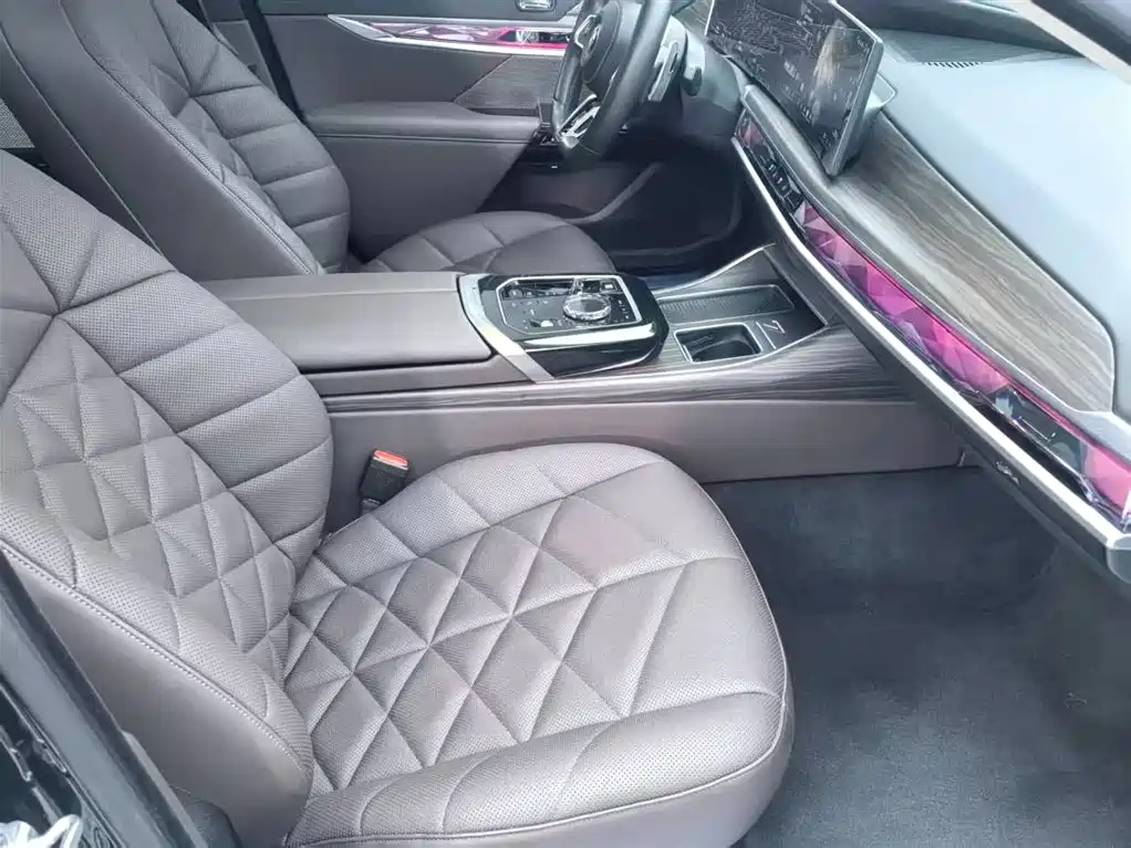 BMW BMW 7 Series 2023 735Li M Sport Package 2024 - thumbnail 9
