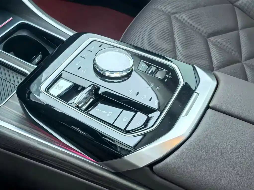 BMW BMW 7 Series 2023 735Li M Sport Package 2024 - thumbnail 11