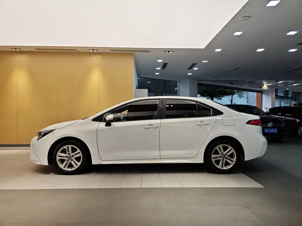 Toyota Toyota Corolla 2021 TNGA 1.5L CVT Advanced Edition 2023 - thumbnail 6