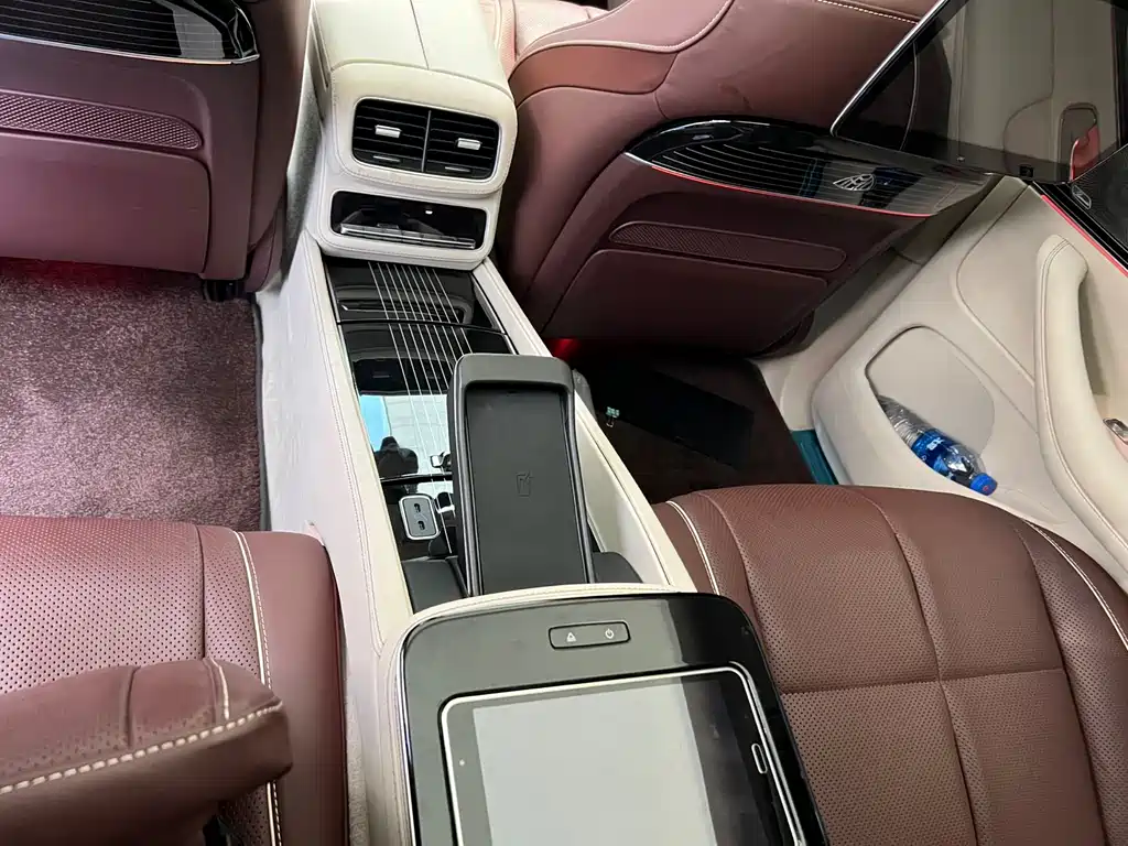 Mercedes-Benz Mercedes-Benz GLS 2023 GLS 450 4MATIC Luxury Edition 2023 - thumbnail 16