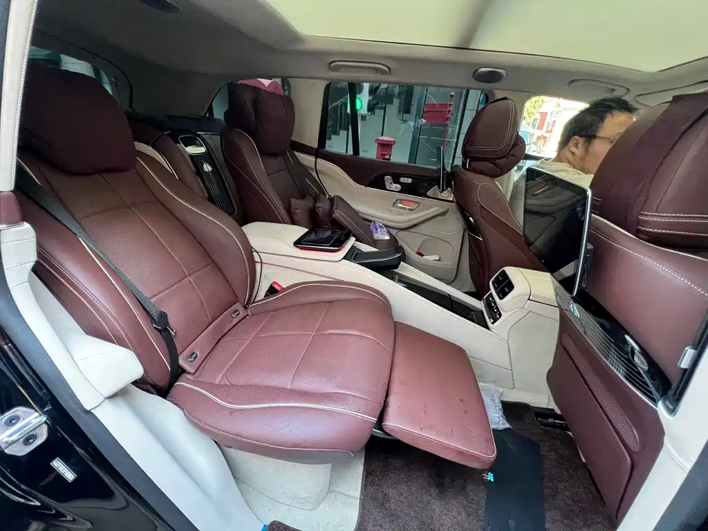 Mercedes-Benz Mercedes-Benz GLS 2023 GLS 450 4MATIC Luxury Edition 2023 - thumbnail 18