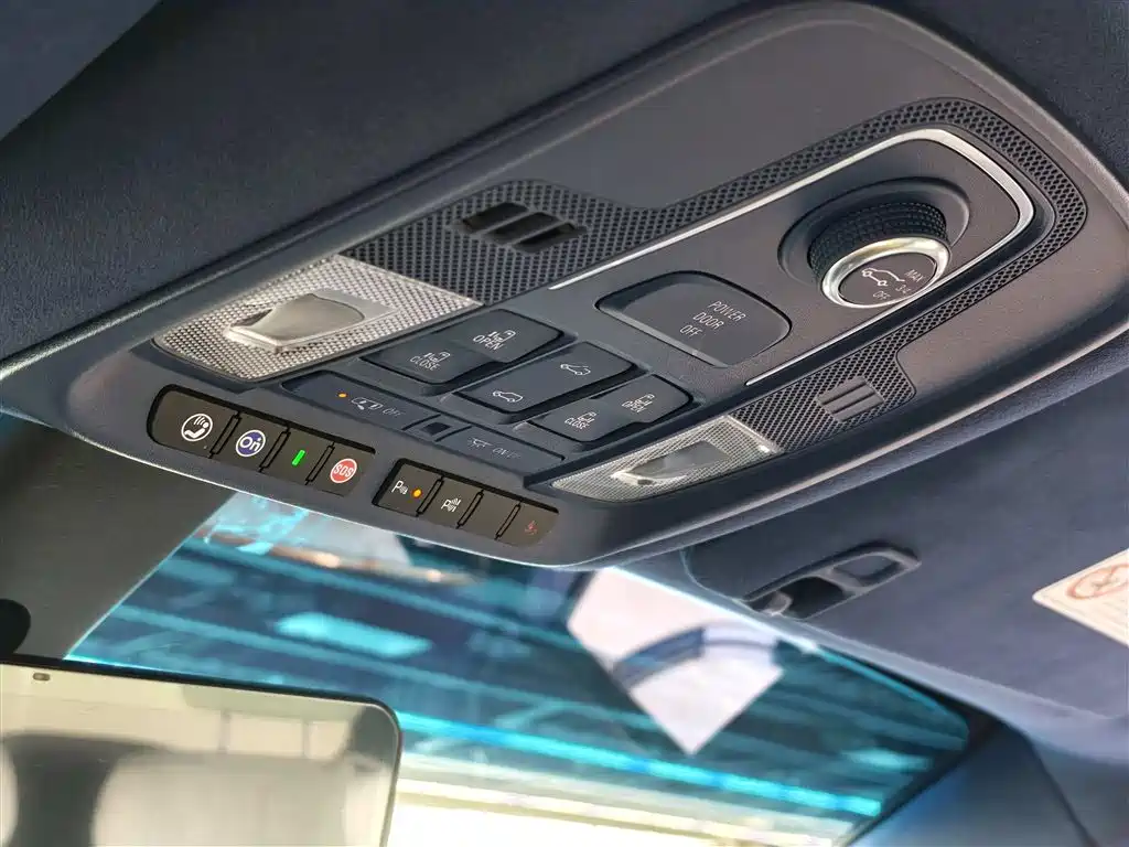 Buick Buick GL8 2020 Avenir Four-Seat Luxury Edition 2020 - thumbnail 17