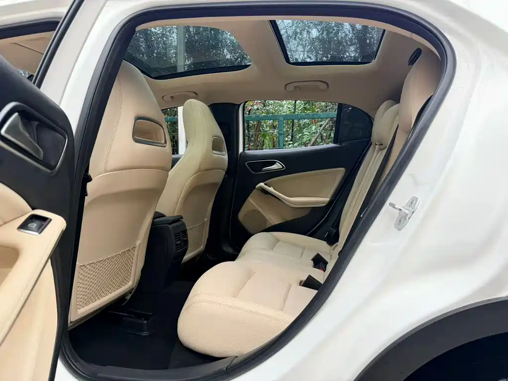 Mercedes-Benz Mercedes-Benz GLA 2017 GLA 200 Style 2018 - thumbnail 14