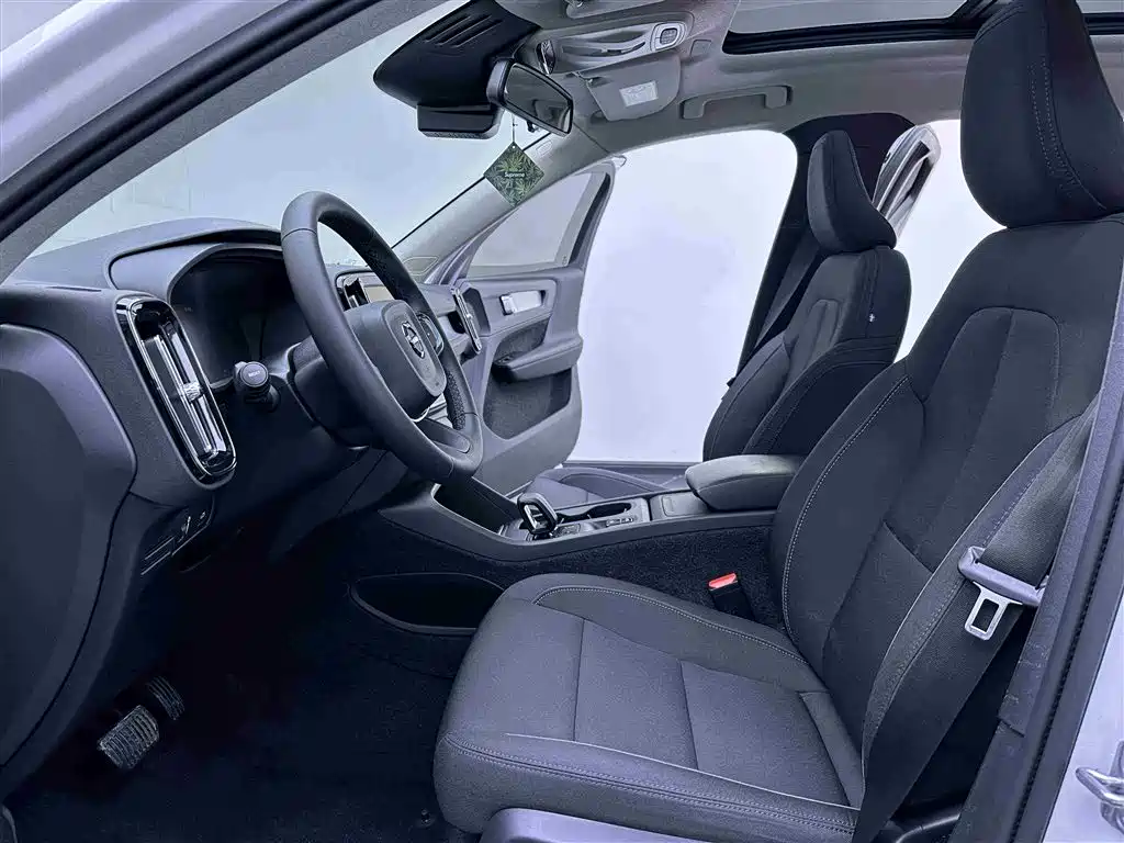Volvo Volvo XC40 2022 T4 AWD Momentum 2022 - thumbnail 11
