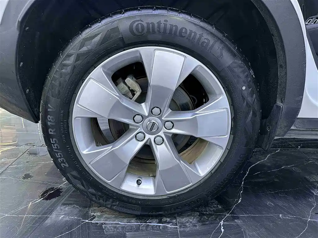 Volvo Volvo XC40 2022 T4 AWD Momentum 2022 - thumbnail 22