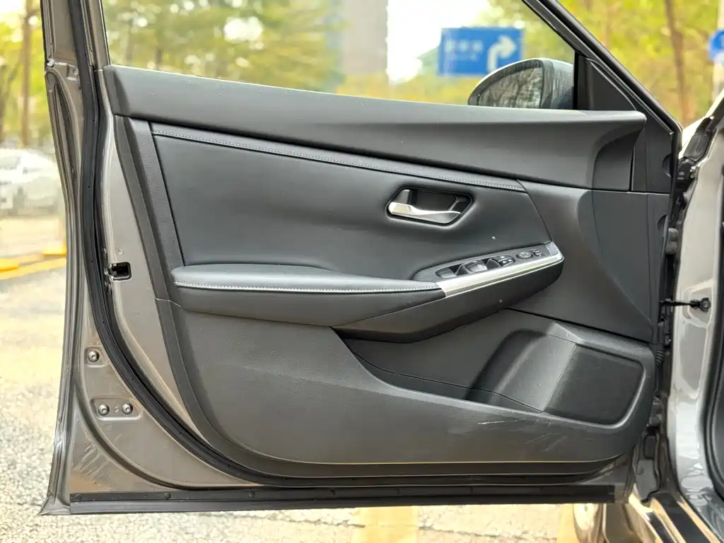 Nissan Nissan Sylphy 2023 1.6L CVT Comfort Edition 2023 - thumbnail 13