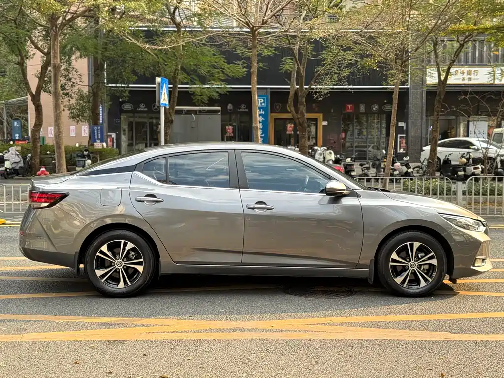 Nissan Nissan Sylphy 2023 1.6L CVT Comfort Edition 2023 - thumbnail 16