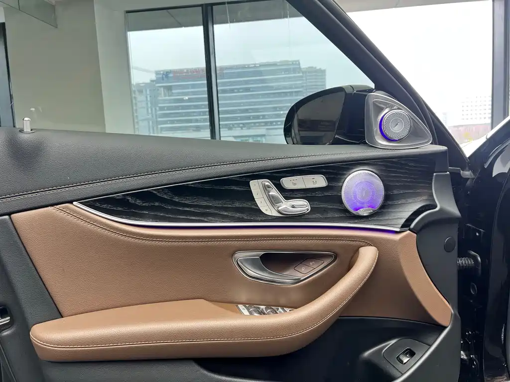 Mercedes-Benz Mercedes-Benz E-Class 2023 Model Year Facelift E 300 L Sport Luxury Edition 2023 - thumbnail 10