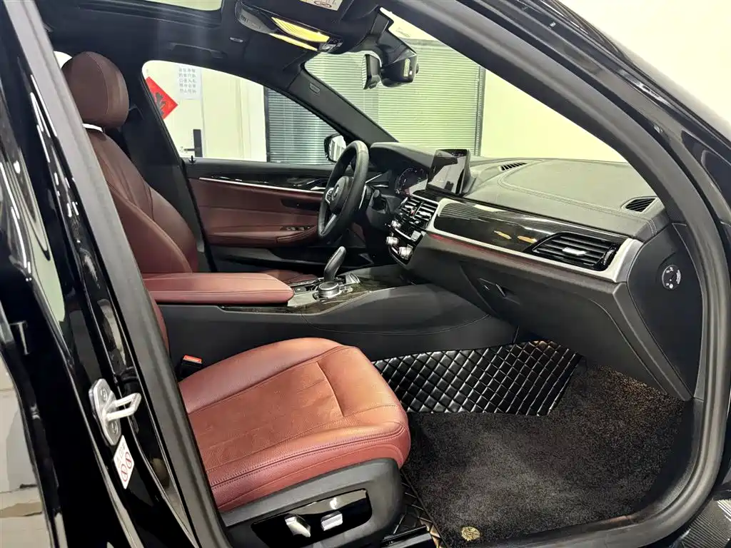 BMW BMW 5 Series 2020 530Li Luxury M Sport Package 2020 - thumbnail 11
