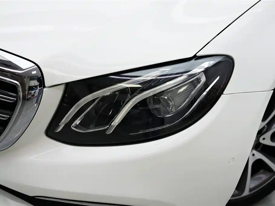 Mercedes-Benz Mercedes-Benz E-Class 2016 E 200 L 2017 - thumbnail 2