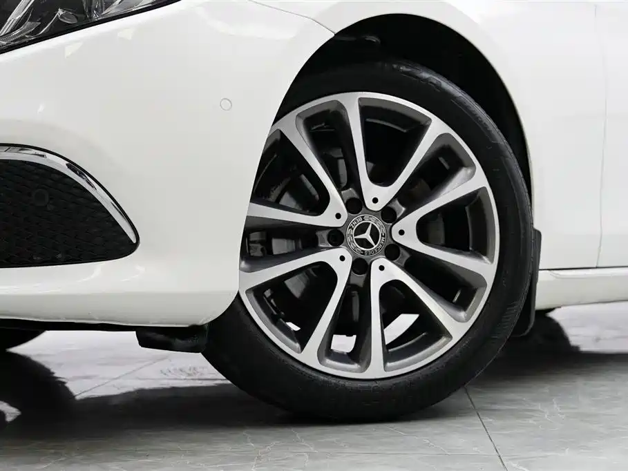 Mercedes-Benz Mercedes-Benz E-Class 2016 E 200 L 2017 - thumbnail 3