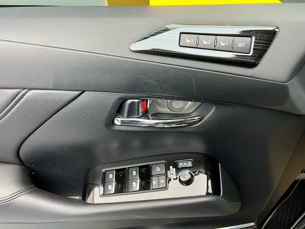 Toyota Toyota Alphard 2019 Dual Engine 2.5L HV Luxury Edition 2019 - thumbnail 5