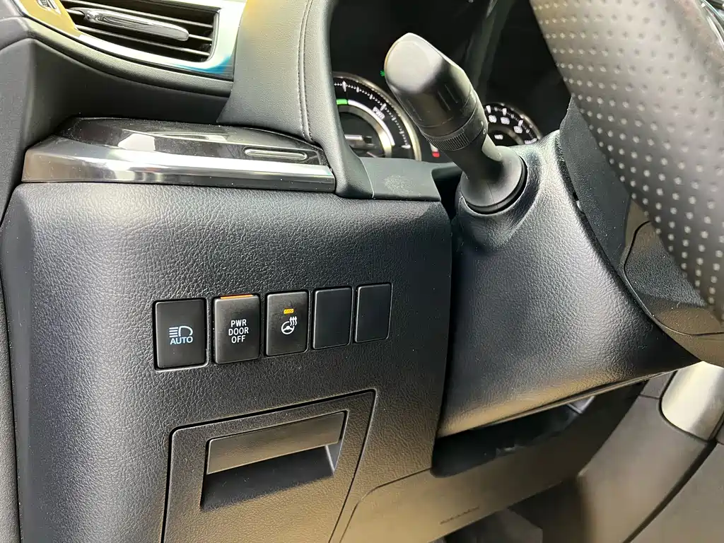 Toyota Toyota Alphard 2019 Dual Engine 2.5L HV Luxury Edition 2019 - thumbnail 7