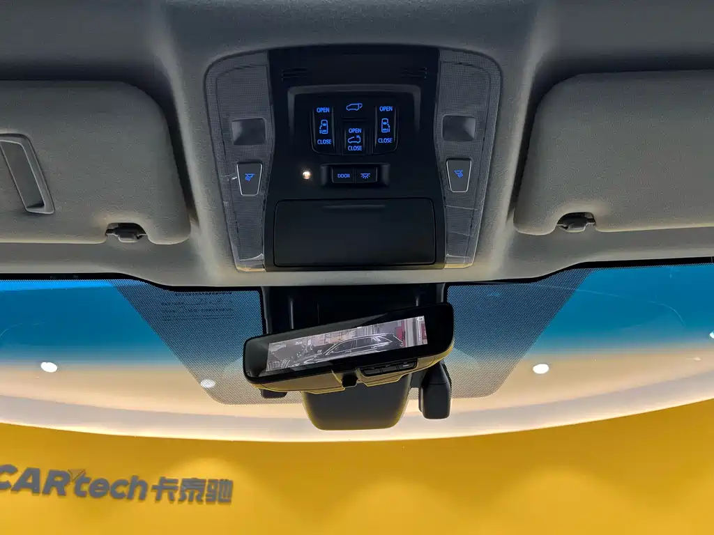 Toyota Toyota Alphard 2019 Dual Engine 2.5L HV Luxury Edition 2019 - thumbnail 17