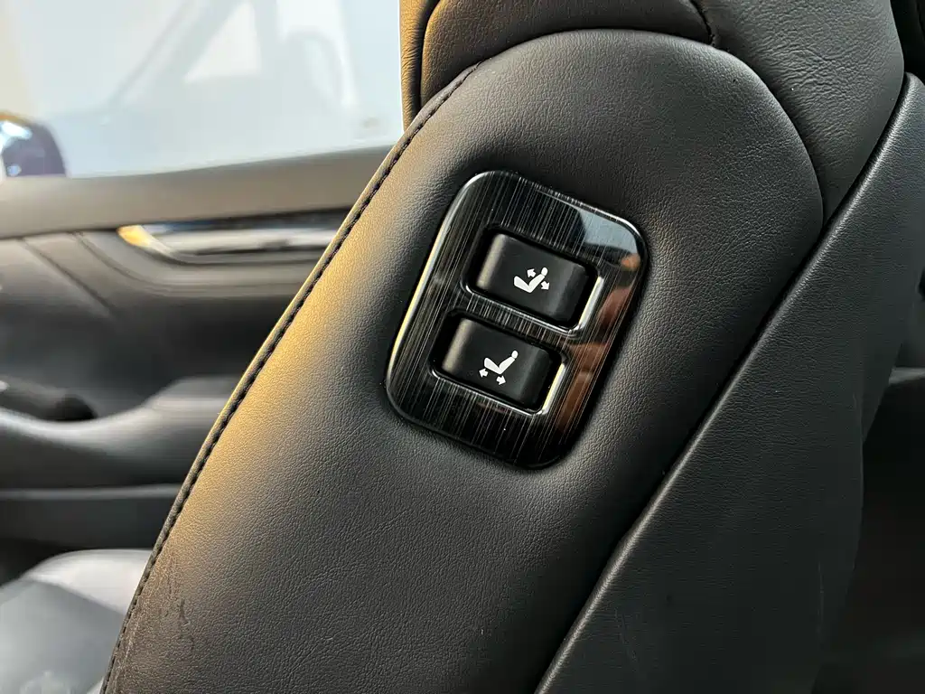 Toyota Toyota Alphard 2019 Dual Engine 2.5L HV Luxury Edition 2019 - thumbnail 19