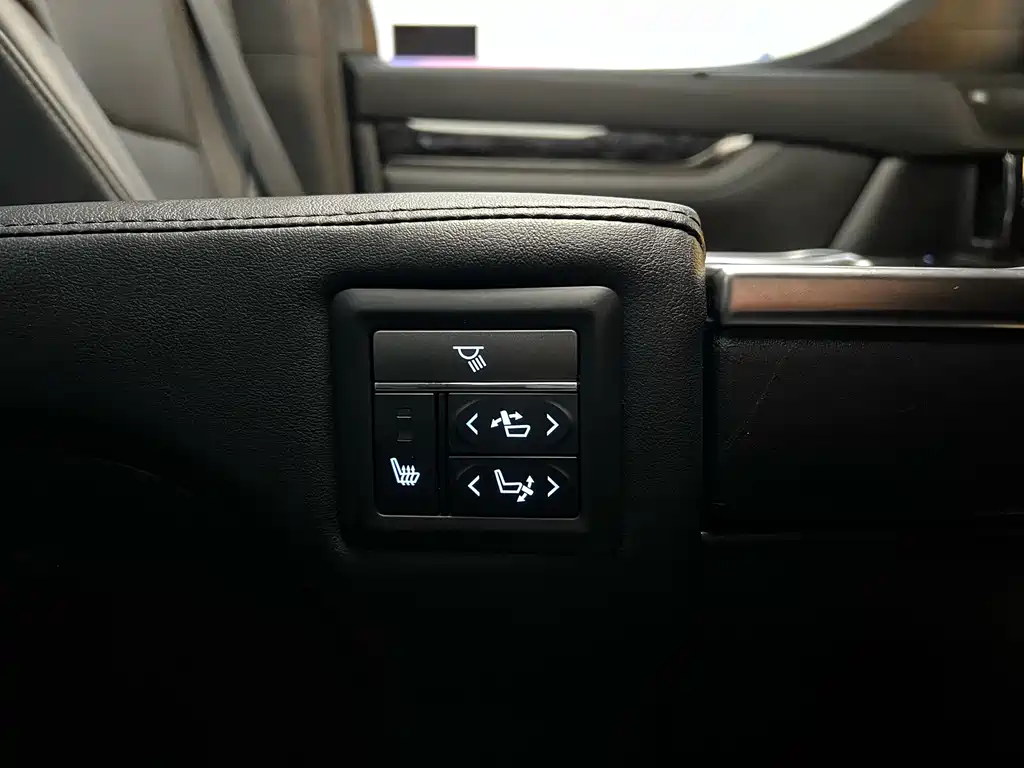 Toyota Toyota Alphard 2019 Dual Engine 2.5L HV Luxury Edition 2019 - thumbnail 21