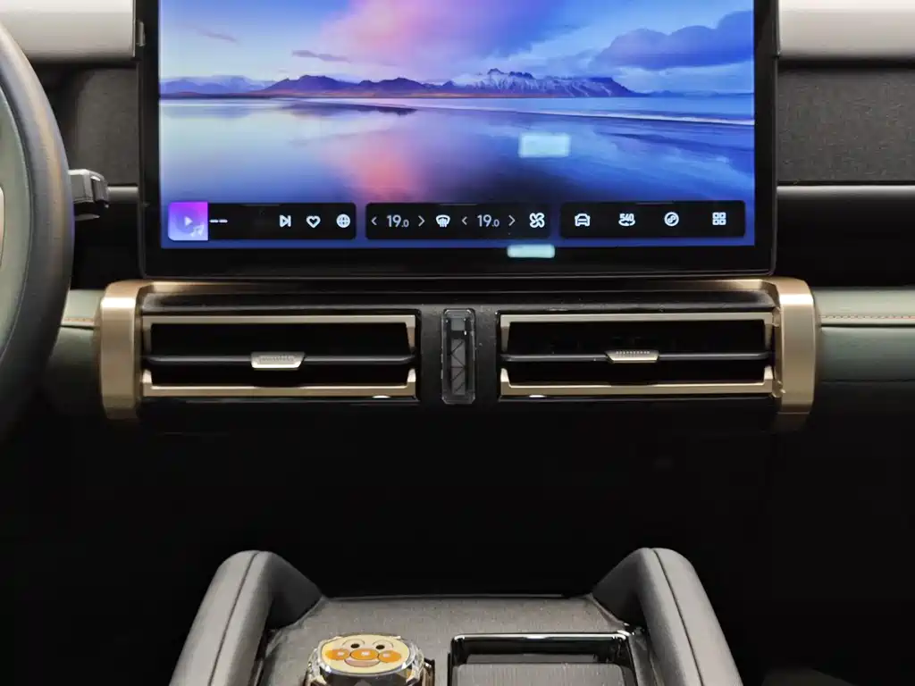iCAR iCAR 03 2024 4WD Long Range Version 472km 2024 - thumbnail 19