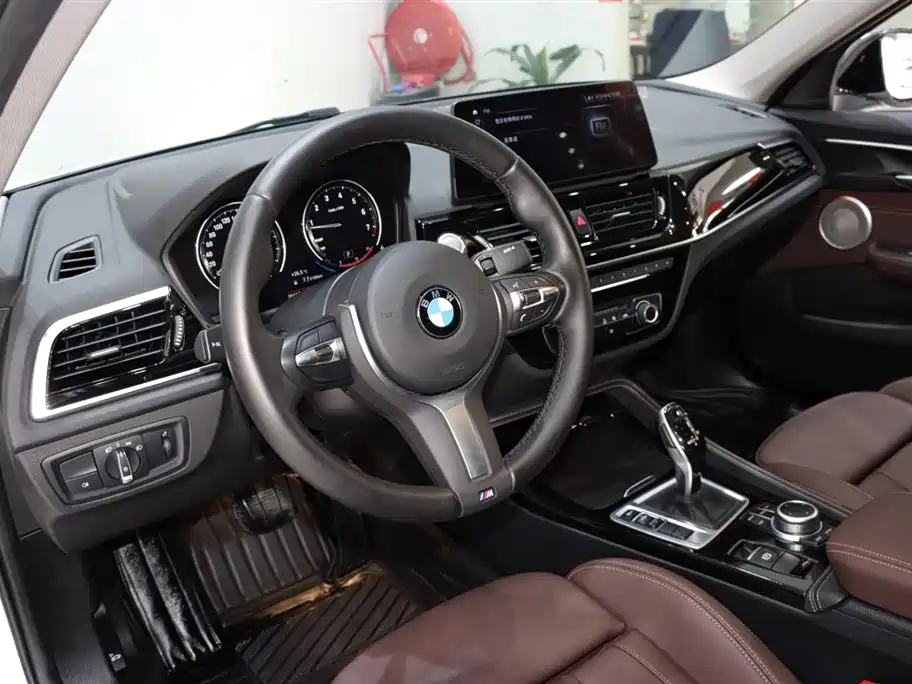 BMW BMW 1 Series 2021 Model Year Facelift 125i M Sport Shadow Night Edition 2021 - thumbnail 10