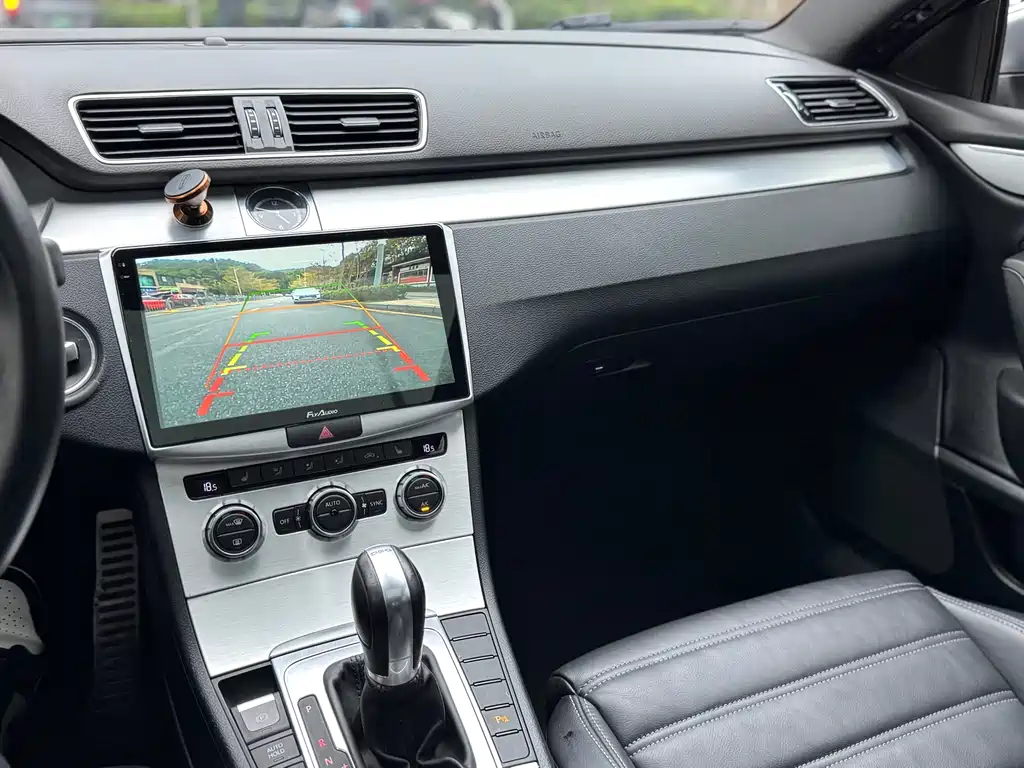 Volkswagen Volkswagen CC 2016 1.8TSI Luxury Edition 2017 - thumbnail 9