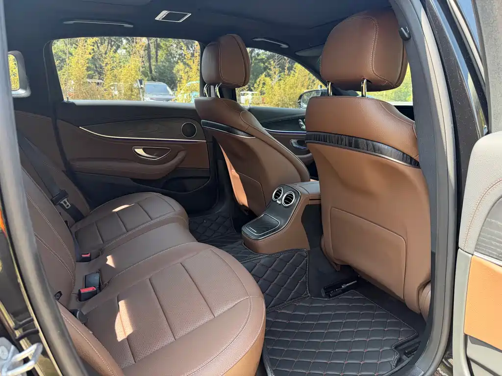 Mercedes-Benz Mercedes-Benz E-Class 2022 Model Year Facelift E 300 L Sport Style 2022 - thumbnail 6