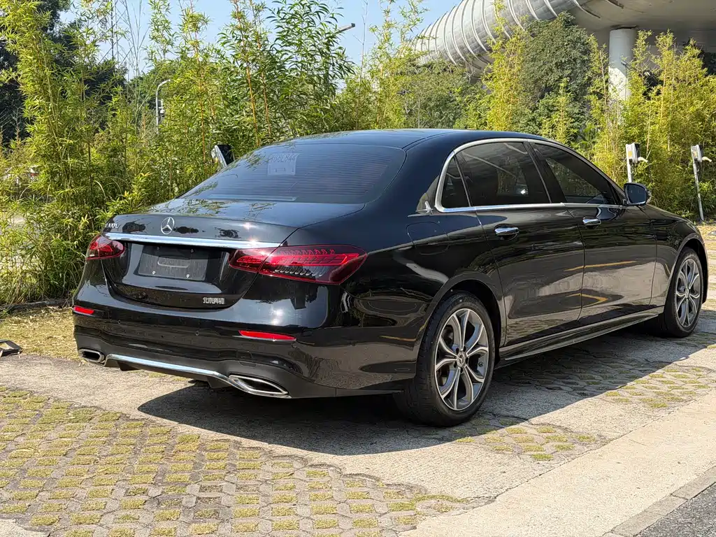 Mercedes-Benz Mercedes-Benz E-Class 2022 Model Year Facelift E 300 L Sport Style 2022 - thumbnail 15