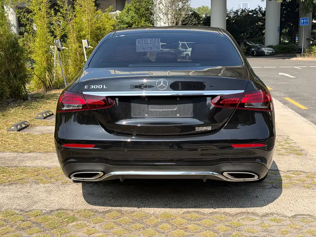 Mercedes-Benz Mercedes-Benz E-Class 2022 Model Year Facelift E 300 L Sport Style 2022 - thumbnail 16