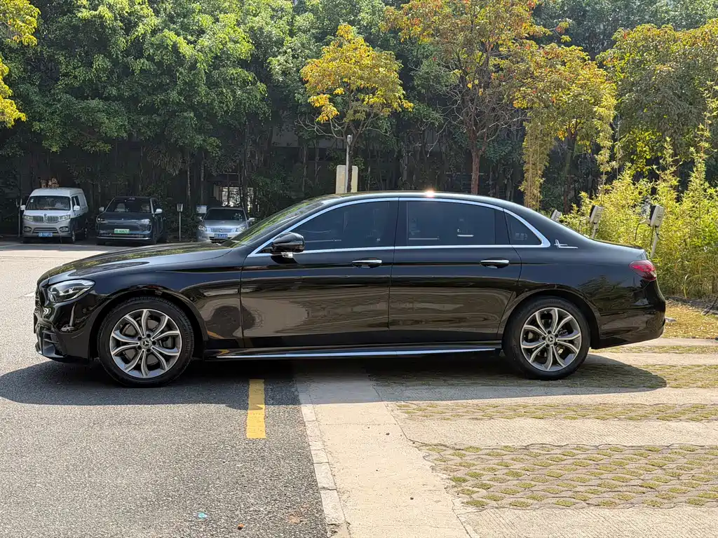 Mercedes-Benz Mercedes-Benz E-Class 2022 Model Year Facelift E 300 L Sport Style 2022 - thumbnail 17