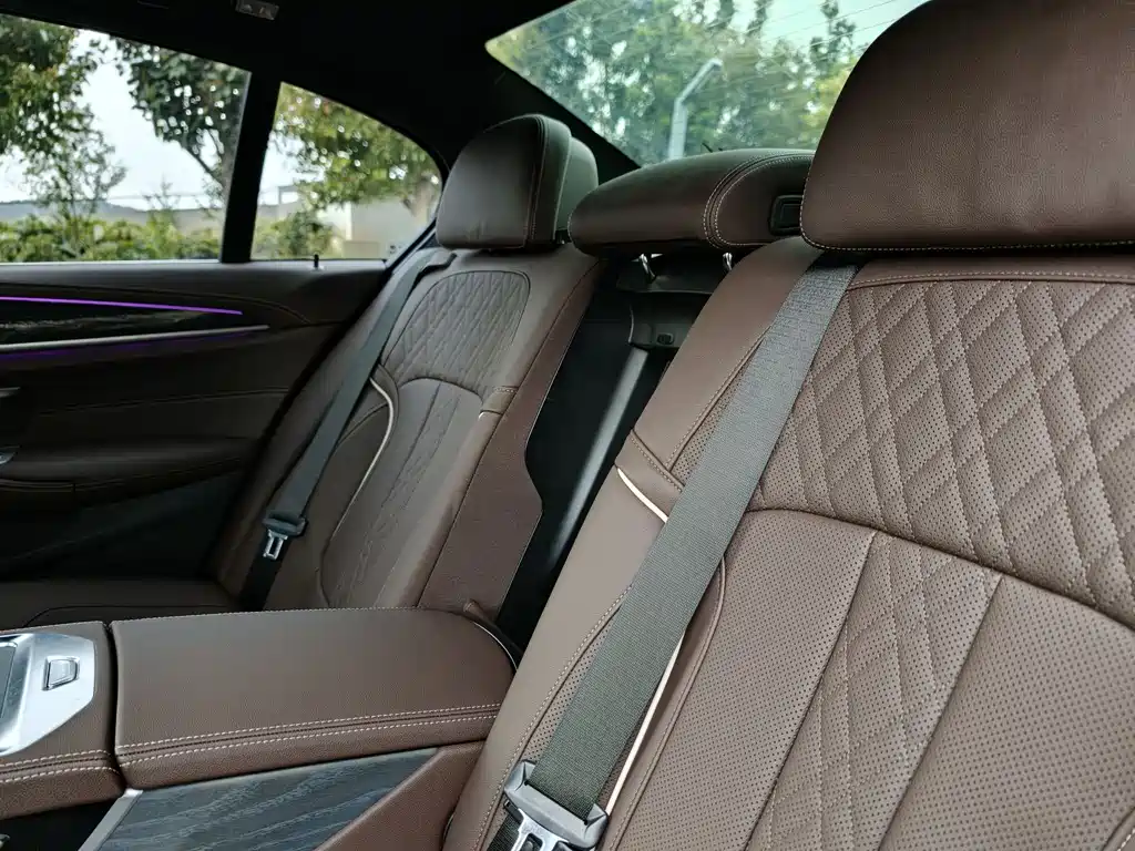 BMW BMW 5 Series 2022 530Li Luxury M Sport Package 2022 - thumbnail 16