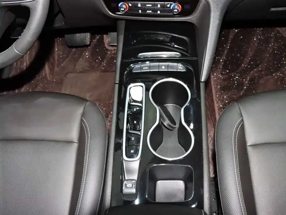 Buick Buick Regal 2024 Facelift 28T Premium Edition 2025 - thumbnail 15