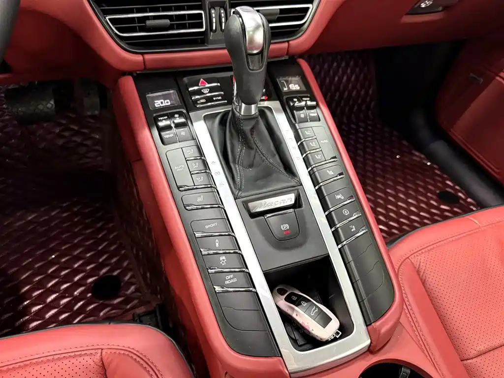 Porsche Porsche Macan 2021 Macan 2.0T 2021 - thumbnail 15
