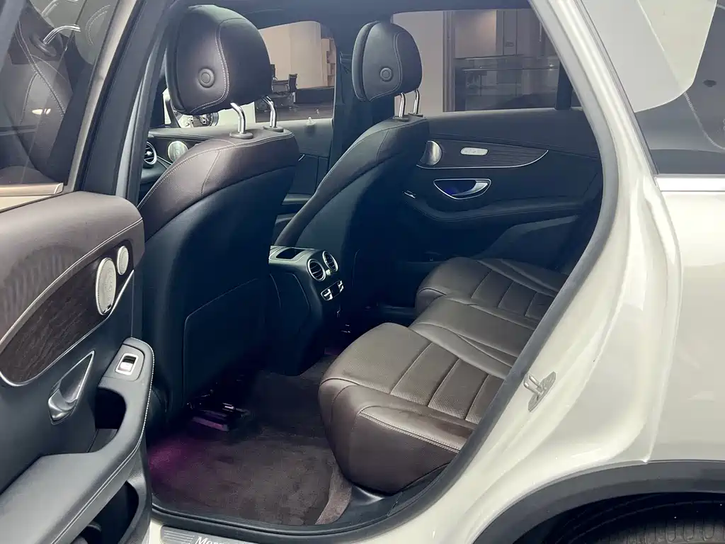 Mercedes-Benz Mercedes-Benz GLC 2022 GLC 300 L 4MATIC Sport Edition 2022 - thumbnail 6