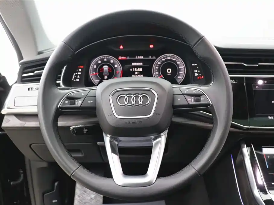 Audi Audi Q8 2021 45 TFSI Luxury Elegant Model 2022 - thumbnail 15