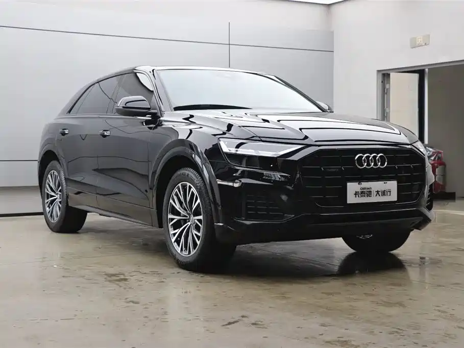 Audi Audi Q8 2021 45 TFSI Luxury Elegant Model 2022 - thumbnail 25