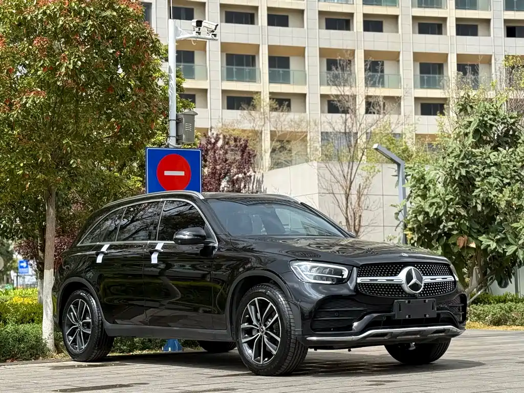 Mercedes-Benz Mercedes-Benz GLC 2021 GLC 260 L 4MATIC Dynamic Model 2021 - thumbnail 3