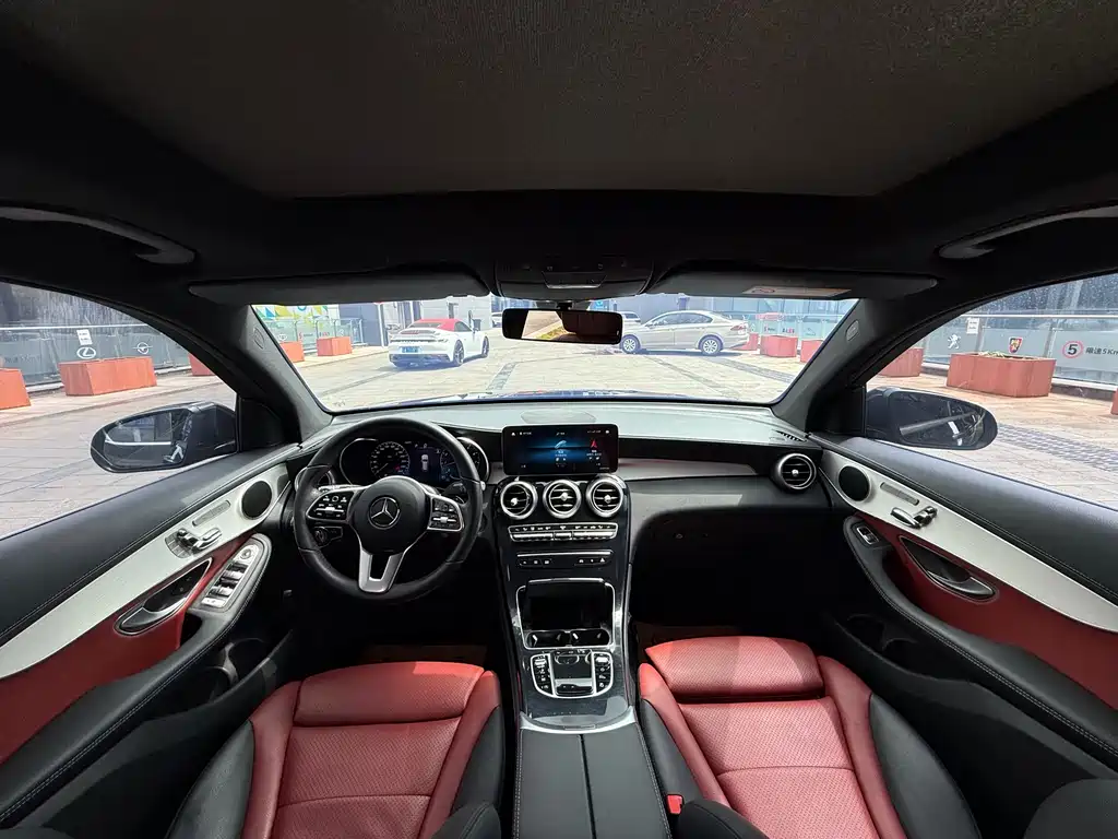 Mercedes-Benz Mercedes-Benz GLC 2021 GLC 260 L 4MATIC Dynamic Model 2021 - thumbnail 5