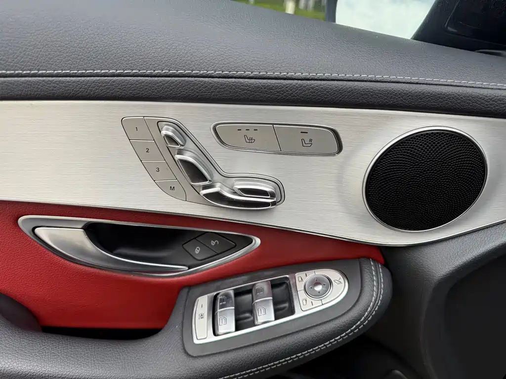 Mercedes-Benz Mercedes-Benz GLC 2021 GLC 260 L 4MATIC Dynamic Model 2021 - thumbnail 18