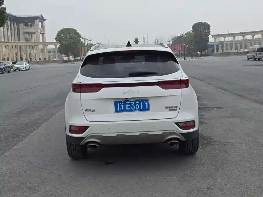 Kia Kia KX5 2021 1.6T Automatic AWD Luxury Edition 2023 - thumbnail 4