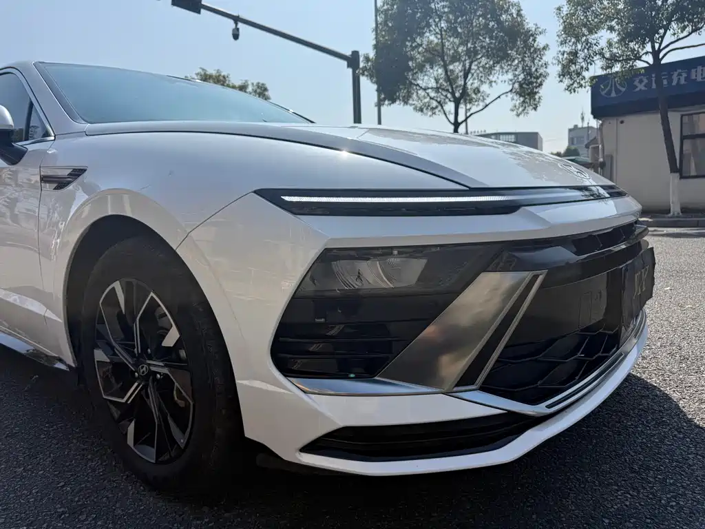 Hyundai Hyundai Sonata 2024 1.5T Pro 2025 - thumbnail 7