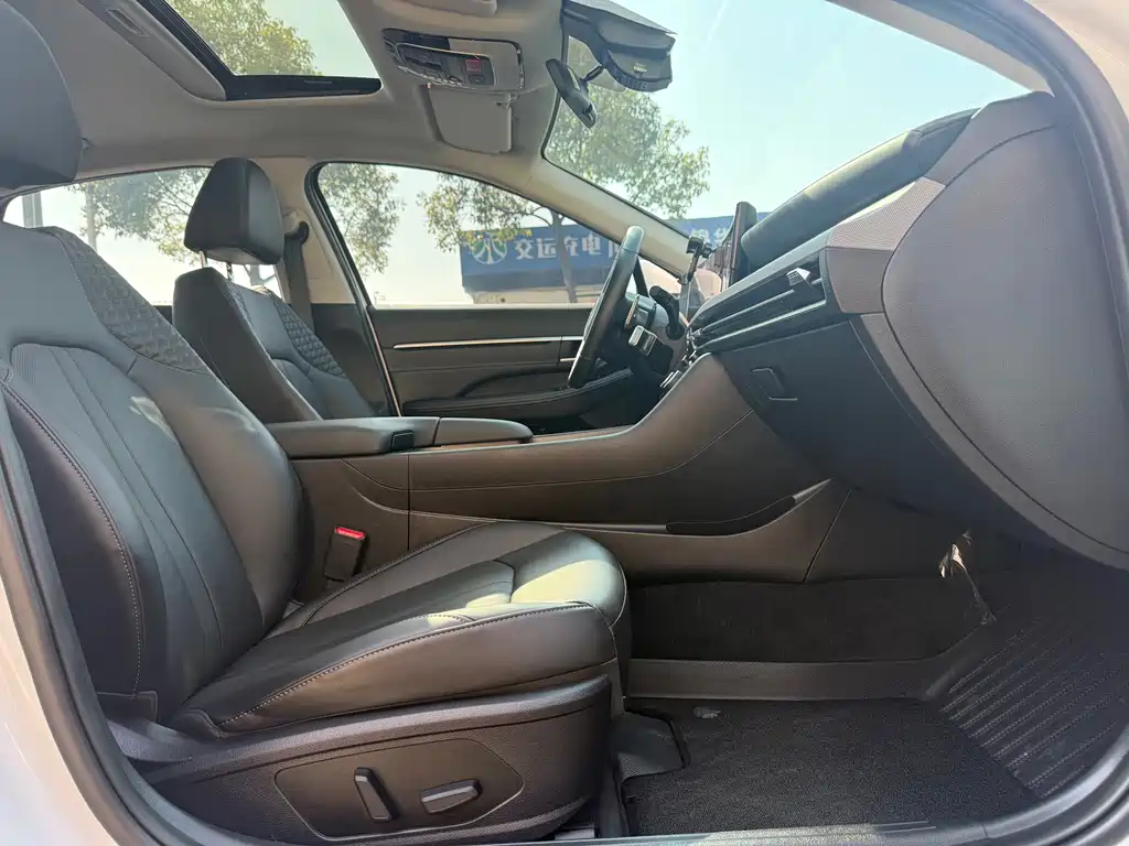 Hyundai Hyundai Sonata 2024 1.5T Pro 2025 - thumbnail 20