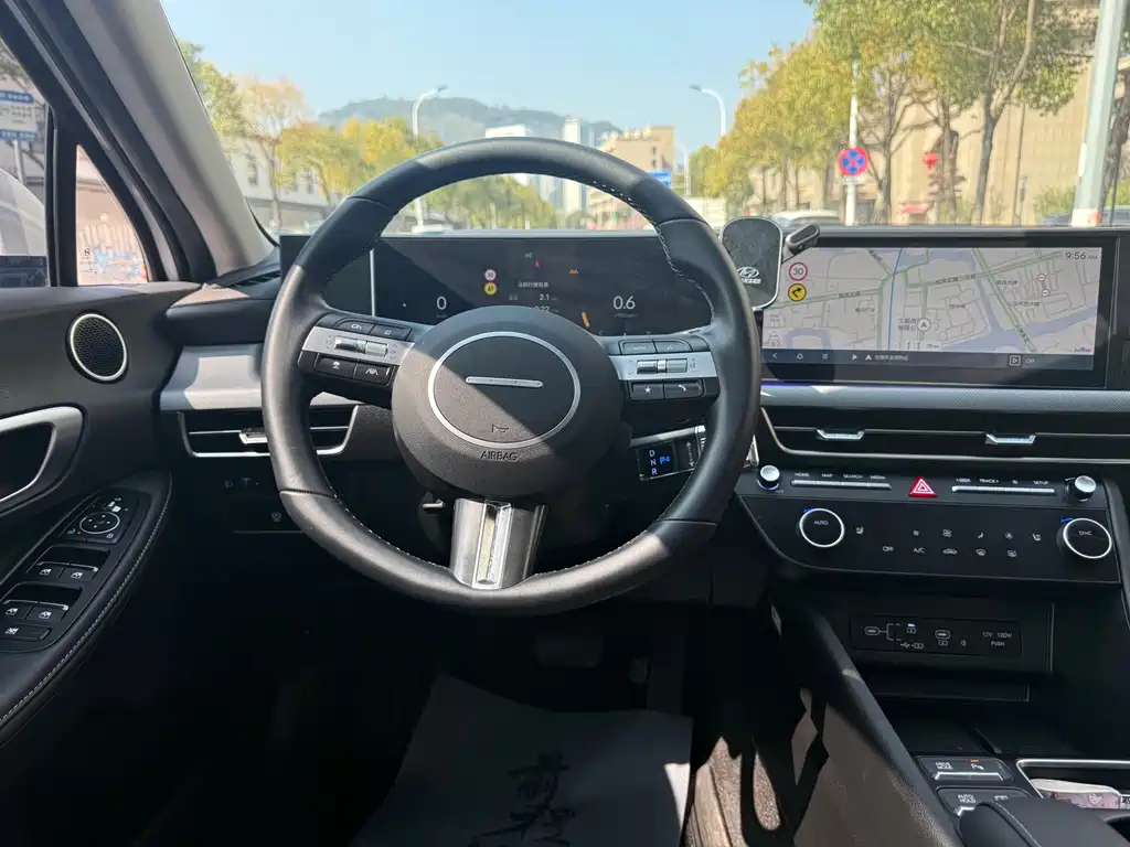 Hyundai Hyundai Sonata 2024 1.5T Pro 2025 - thumbnail 30