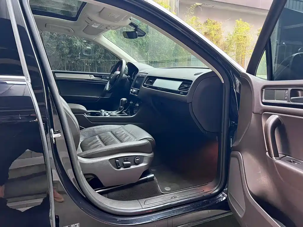 Volkswagen Volkswagen Touareg 2017 3.0TSI Outdoor Edition 2018 - thumbnail 9