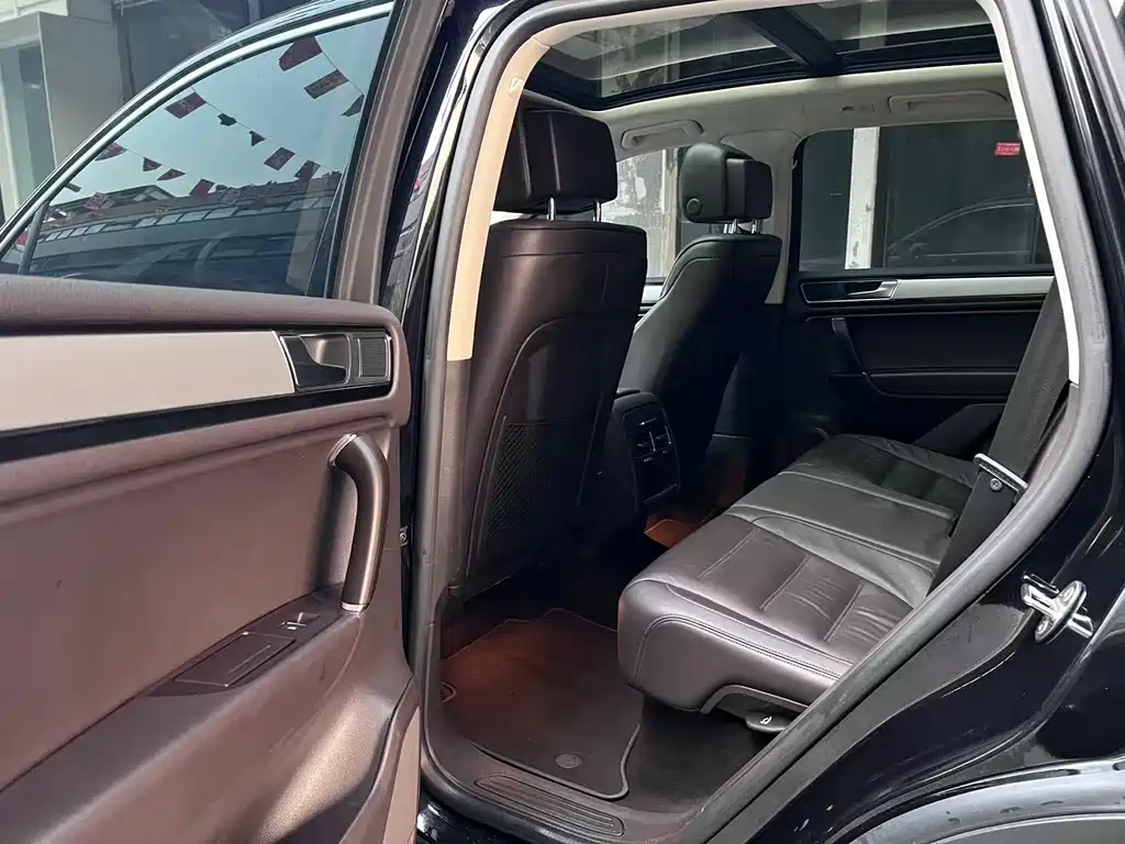 Volkswagen Volkswagen Touareg 2017 3.0TSI Outdoor Edition 2018 - thumbnail 11