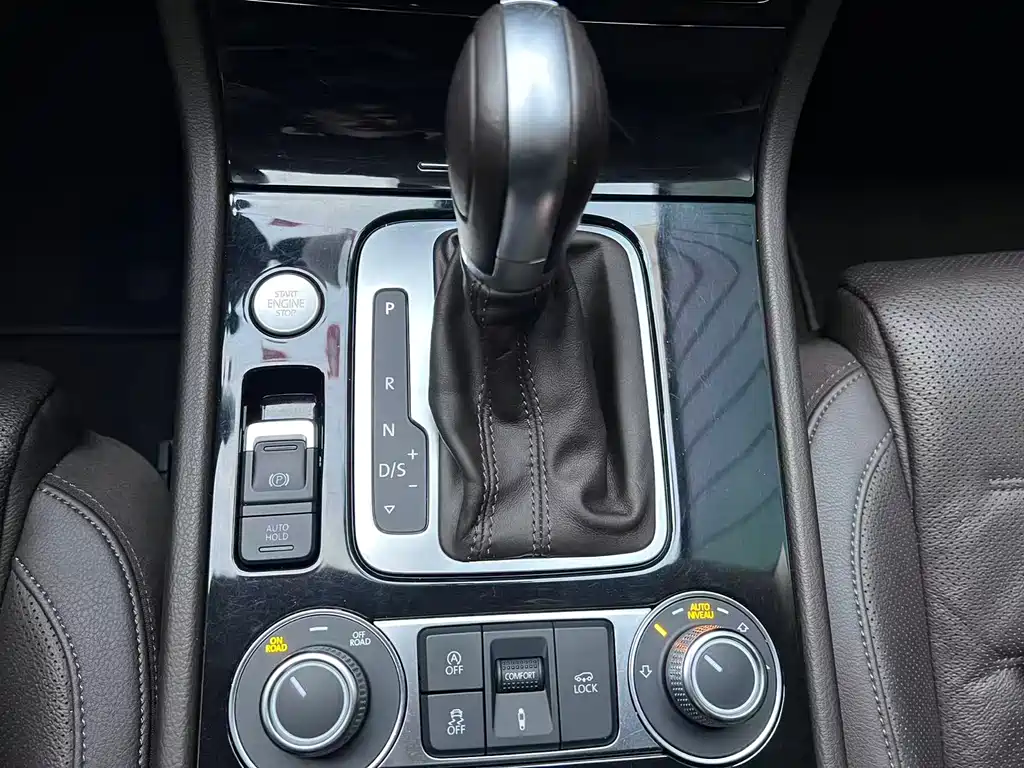 Volkswagen Volkswagen Touareg 2017 3.0TSI Outdoor Edition 2018 - thumbnail 15