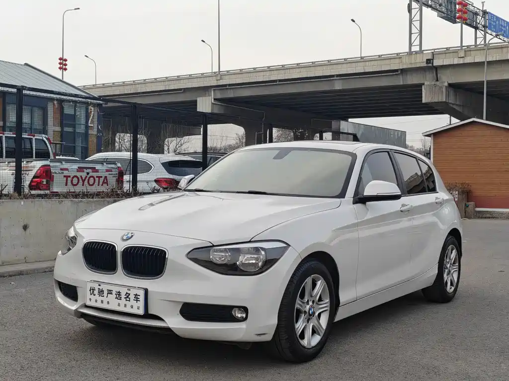 BMW BMW 1 Series Import 2013 Model Facelift 116i Leading Edition 2014