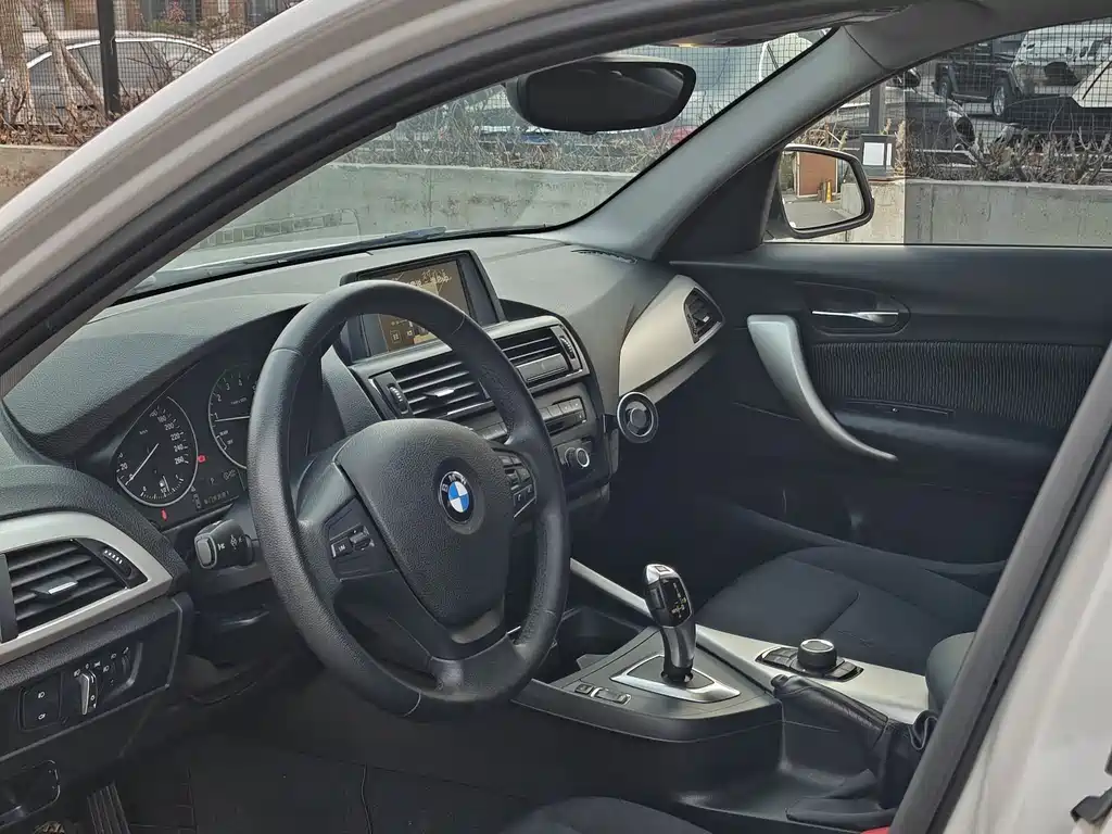 BMW BMW 1 Series Import 2013 Model Facelift 116i Leading Edition 2014 - thumbnail 11